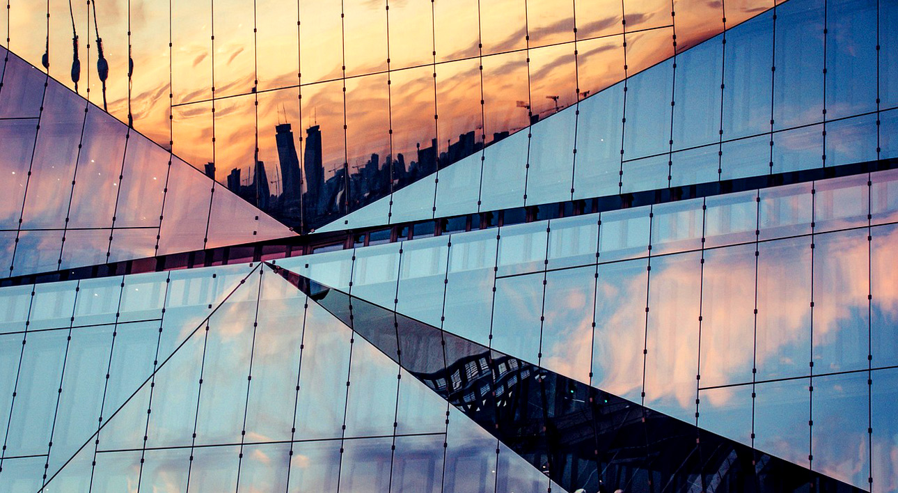 Fundamentals and Applications of Modern Optics: Light Manipulation & Interference